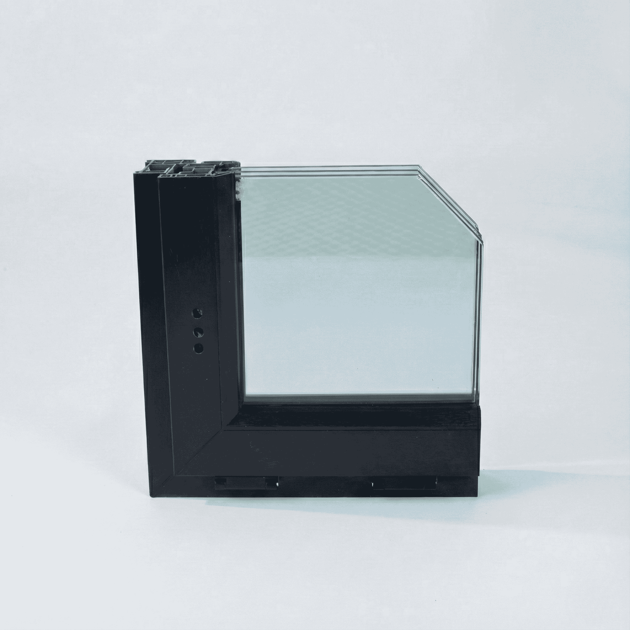 Elika 70 3-Panes Hero